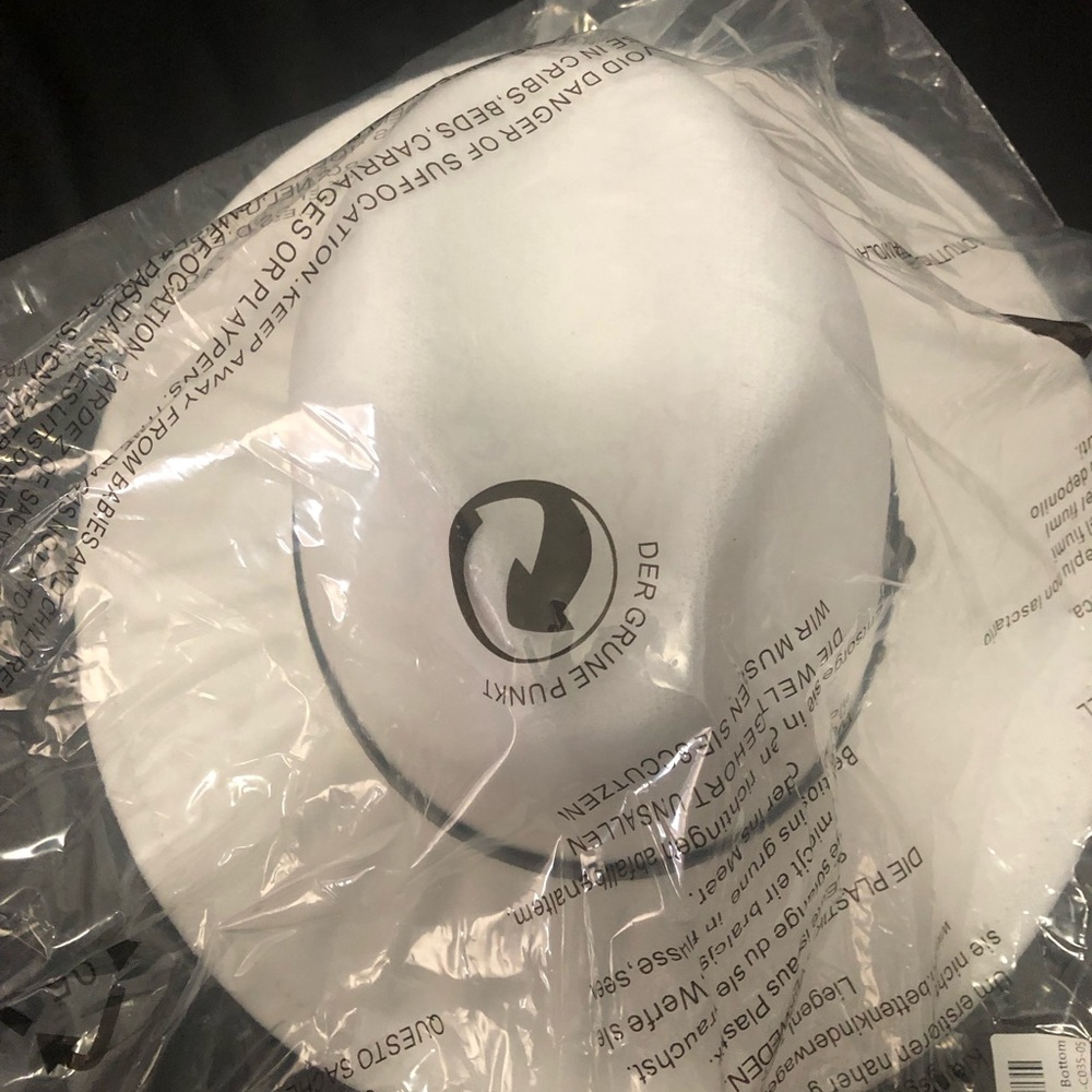 White fedora